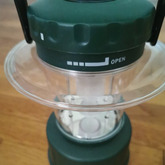 Rayovac Green Handheld Floating Lantern 9.5"H - Picture 1 of 5